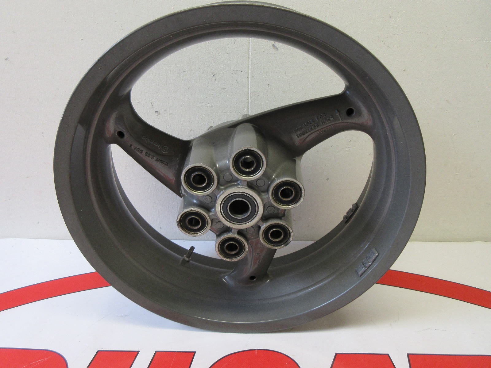 Ducati Brembo Rear wheel 17×5.50 Monster 1000 & Sport Touring ST3 50221041AA