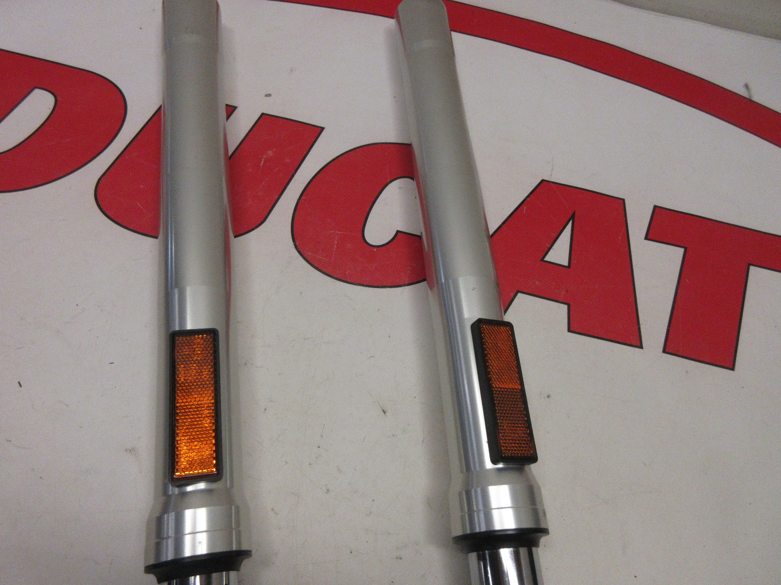 34420773A ドゥカティ純正 FORK LEG ASSY RIGHT HD店 Ducati 1199 1299 front right fork leg Panigale Superbike new