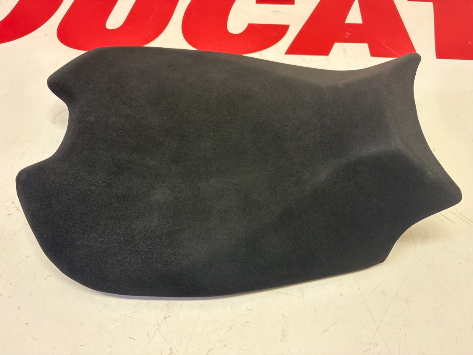Ducati Panigale V4 V4S driver front riders seat 2018 2019 595P6041A
