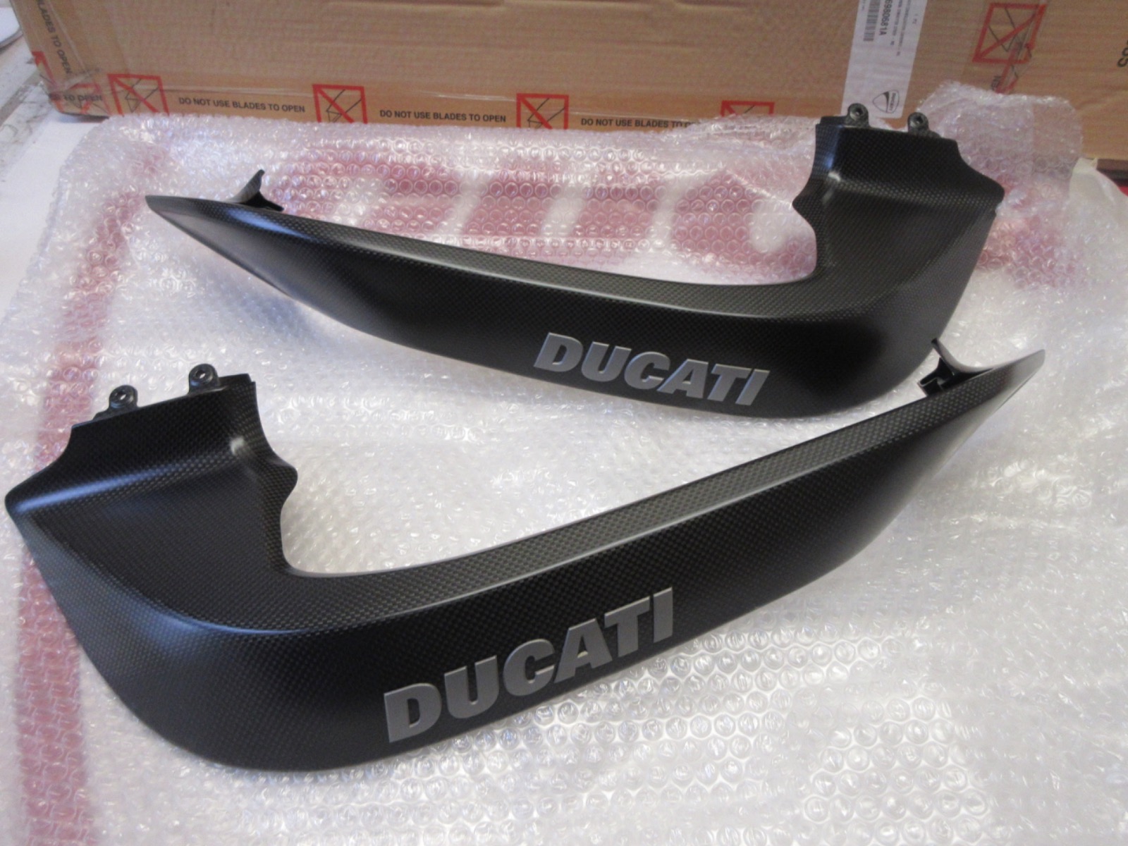 Ducati Performance carbon intake covers Multistrada 1200 1260 950 96980681A