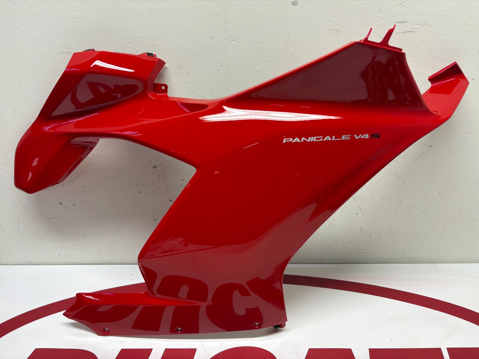 Ducati Right RH upper fairing red Panigale V4S 48019172AA 2018 2019 & early 2020