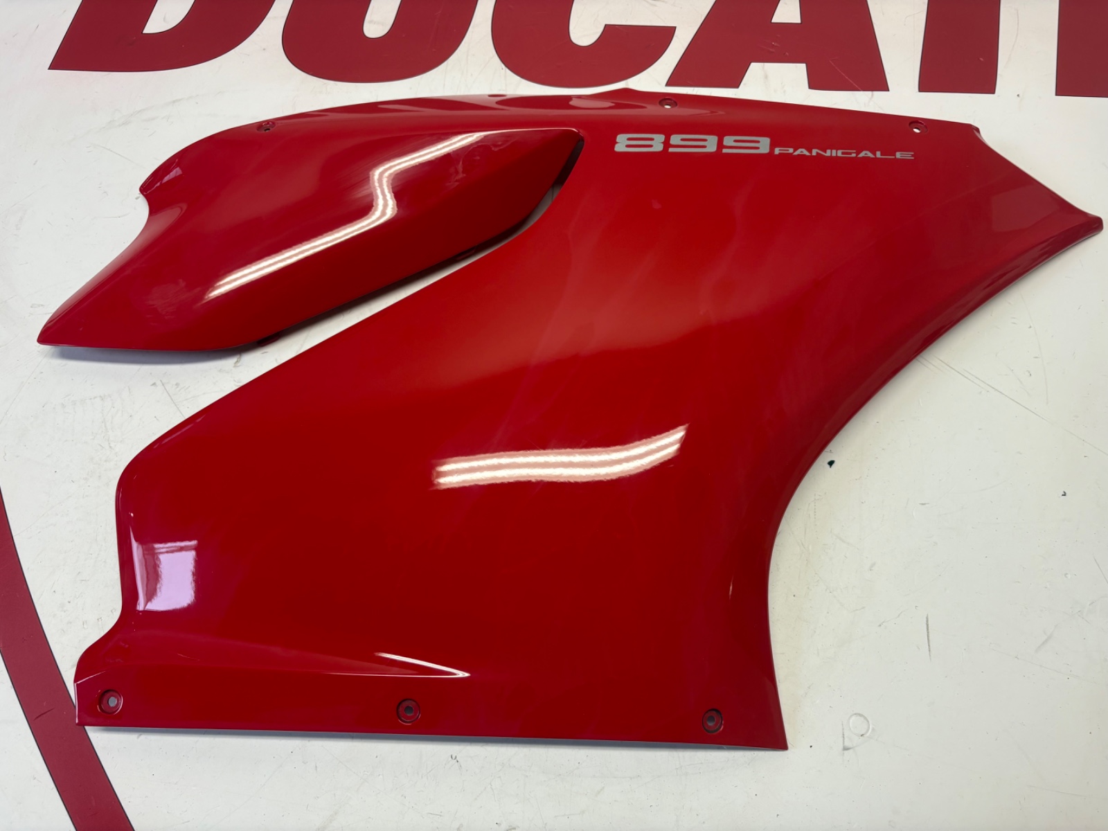 Ducati right upper fairing panel superbike Panigale 899 RED 48015531AA
