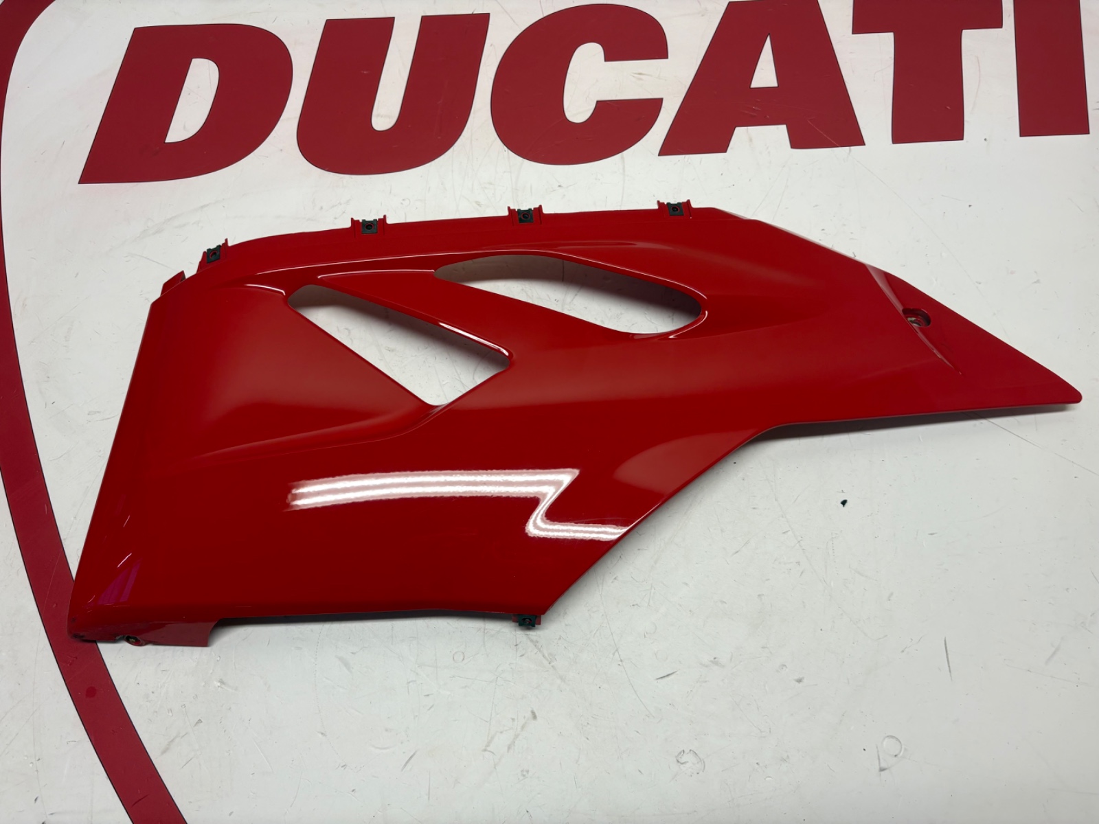 Ducati left side lower fairing red Panigale 899 959 & V2 48013761AB