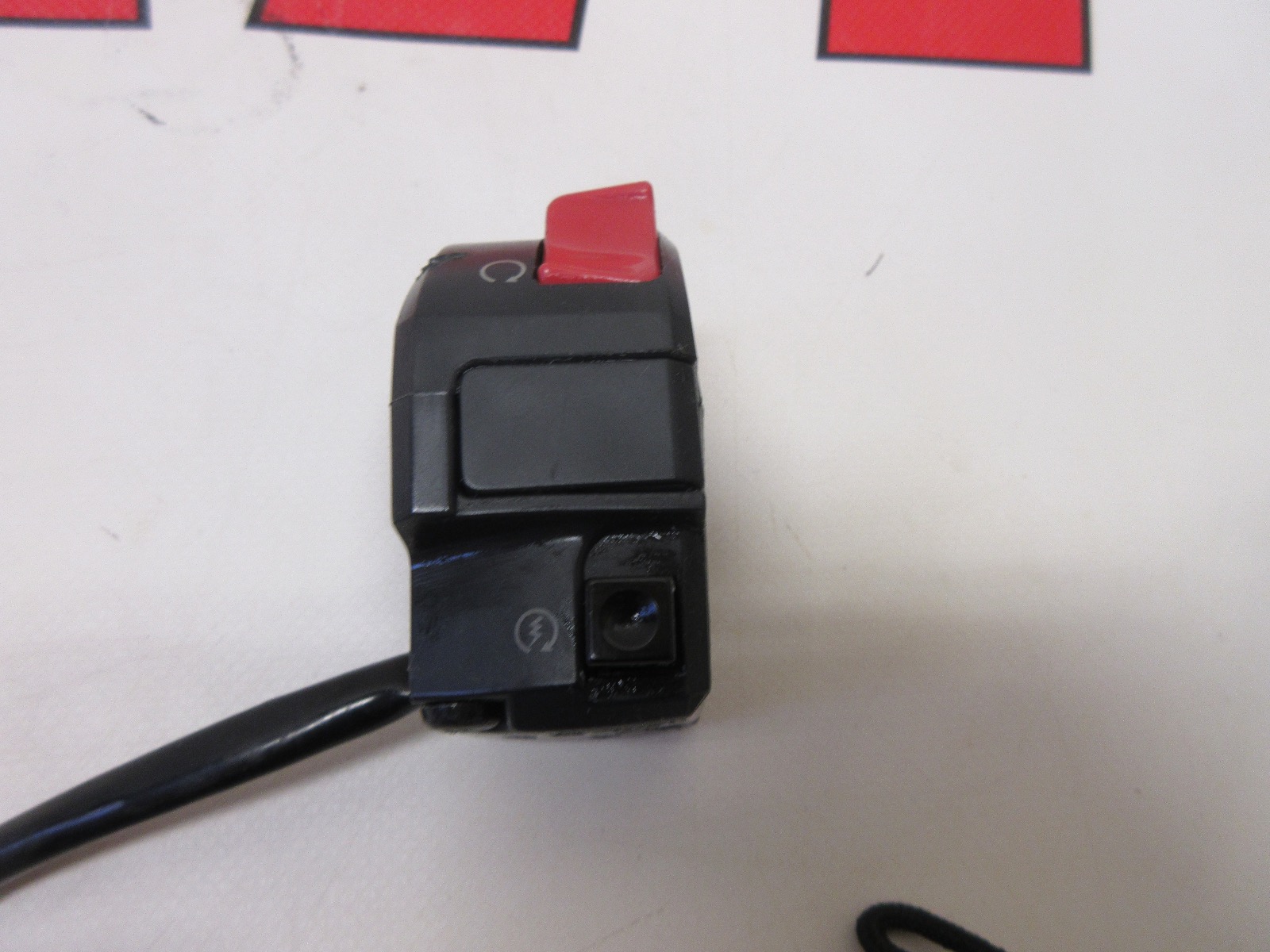 Ducati right hand handlebar start / stop switch 65010081A 848 848EVO