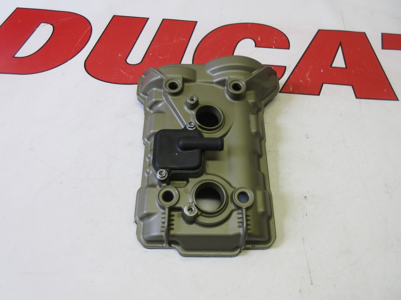 Ducati front camshaft head cover Panigale Streetfighter  V4 V4S 24715882AH