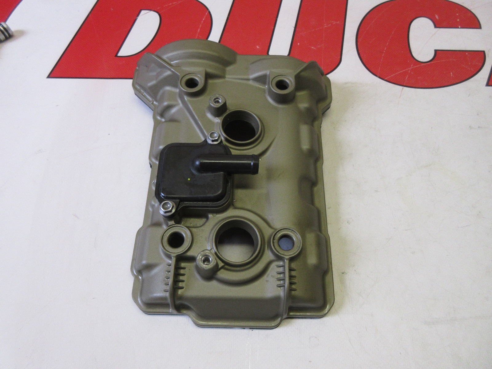 Ducati rear camshaft head cover Panigale V4 V4S 24715872AH