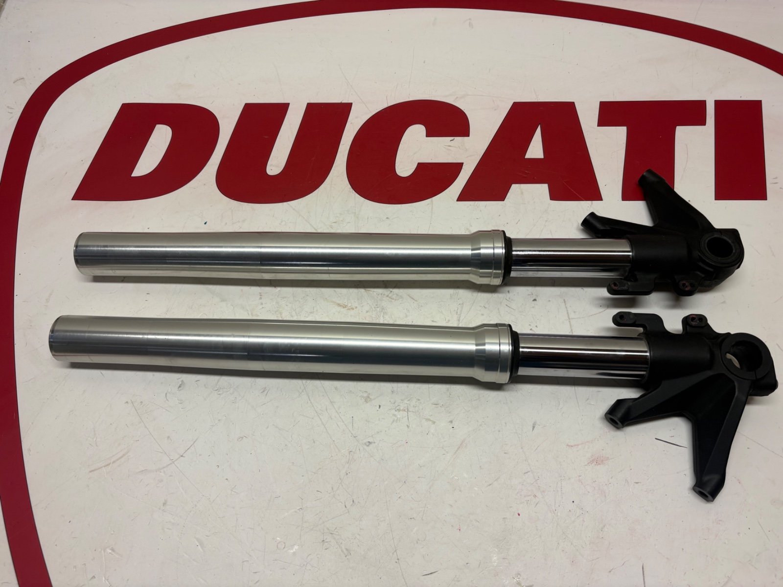 Ducati front fork legs left & right Monster 696 659 795 796 34520461A 34420461A