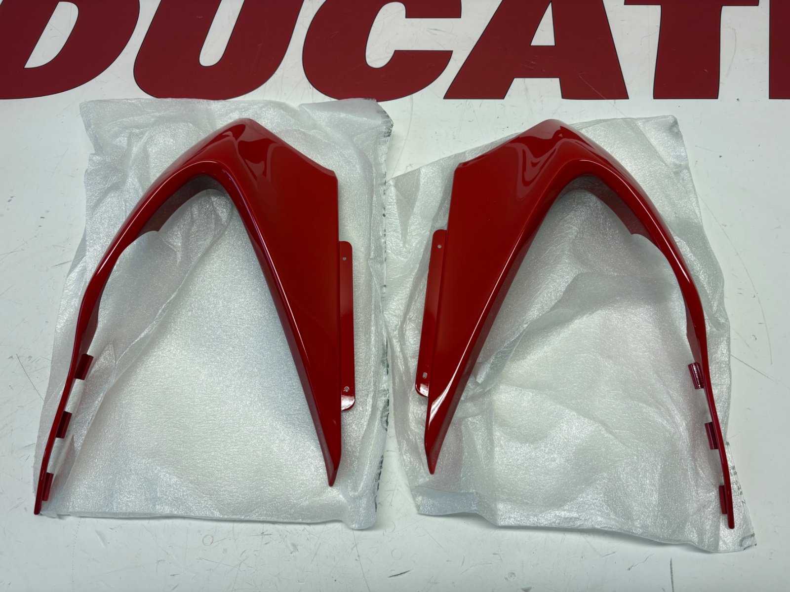 Ducati Panigale 899 1199 top fairing cowling winglet winglets extenders RED