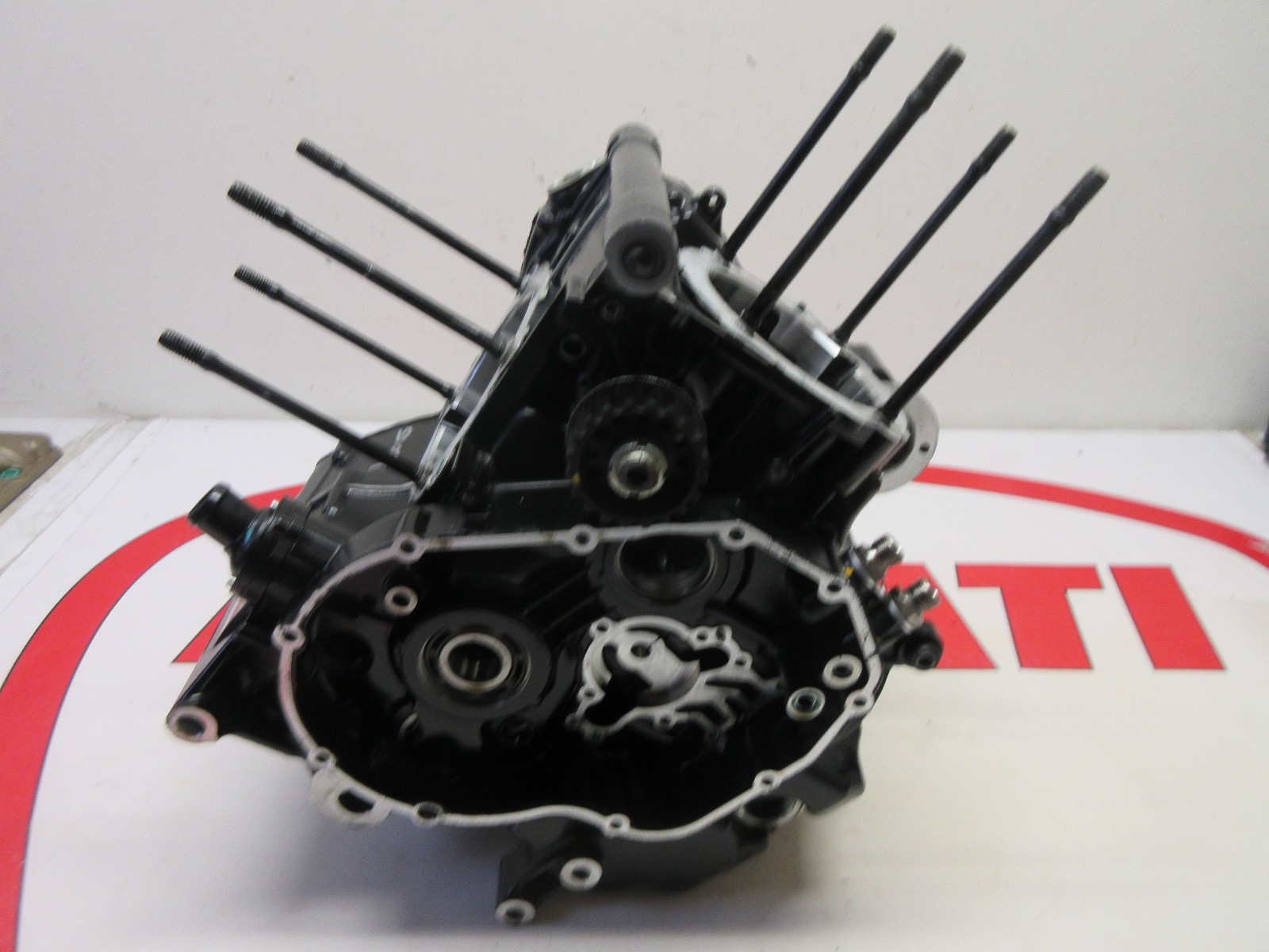 Ducati Supersport S 939 950 Crank Case Crankcase Block Engine 2017-21 225P0131A