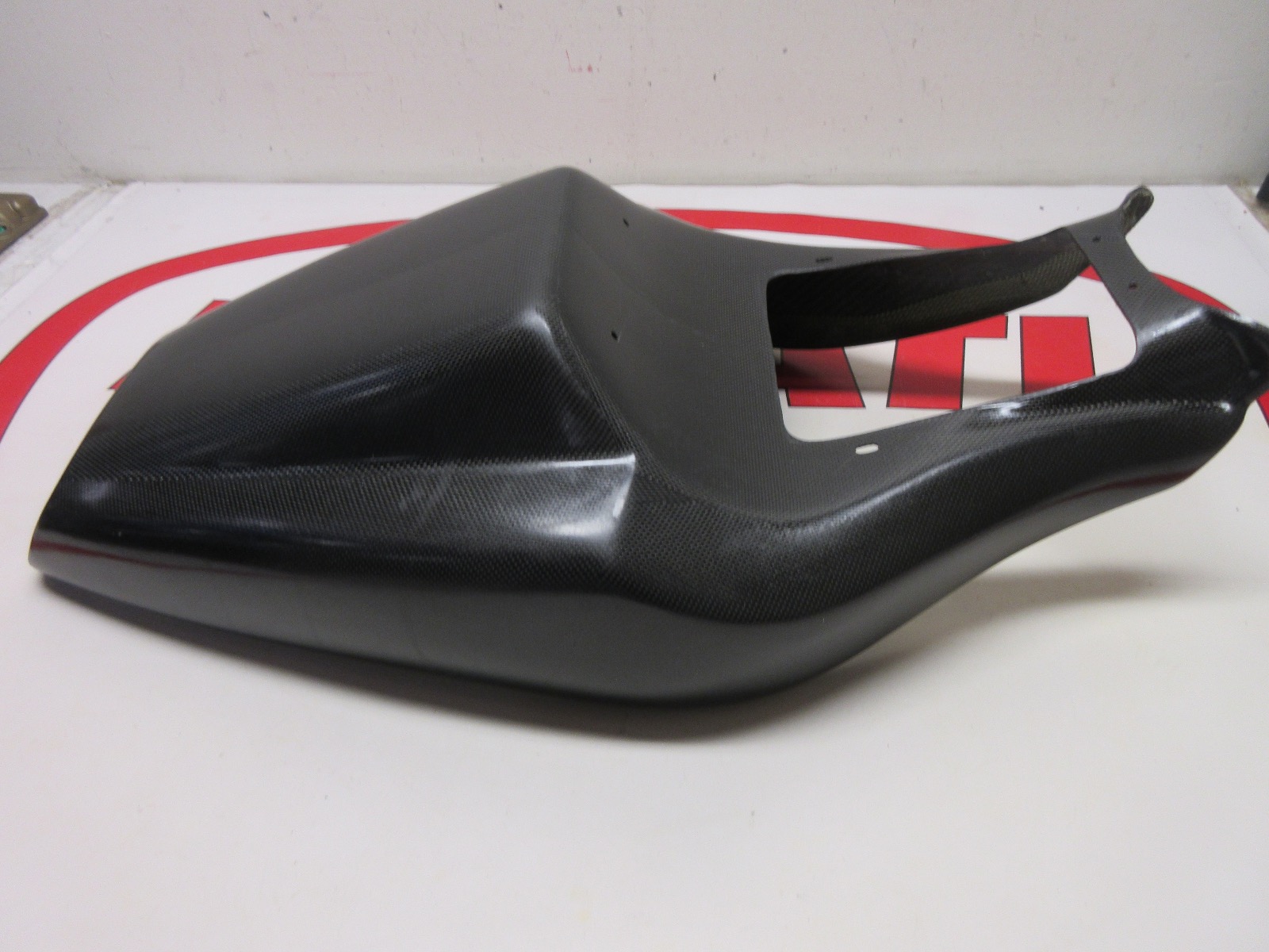DUCATI 916/996/998/748 アーバンシートジャケット 916/996/998/748 アーバンシートジャケット 寛ぐ
