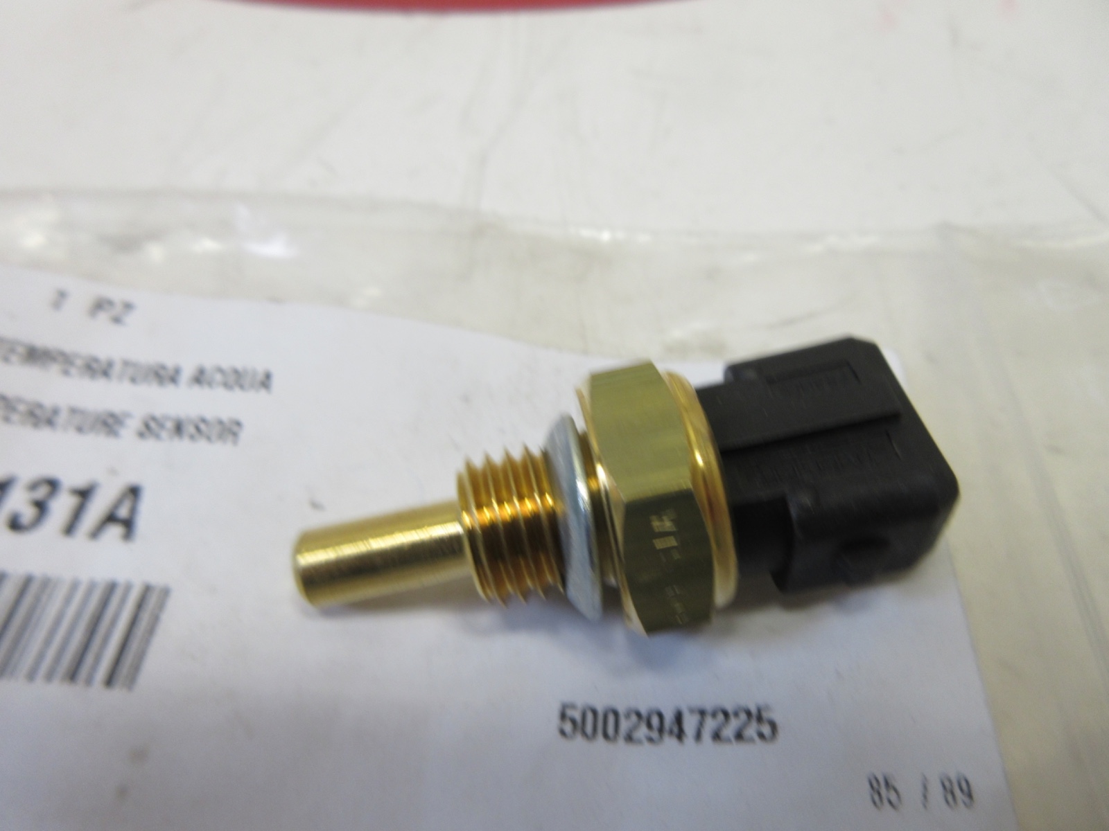 Ducati water temperature sensor 748 996 998 Monster Hyper 1098 1198 55240131A