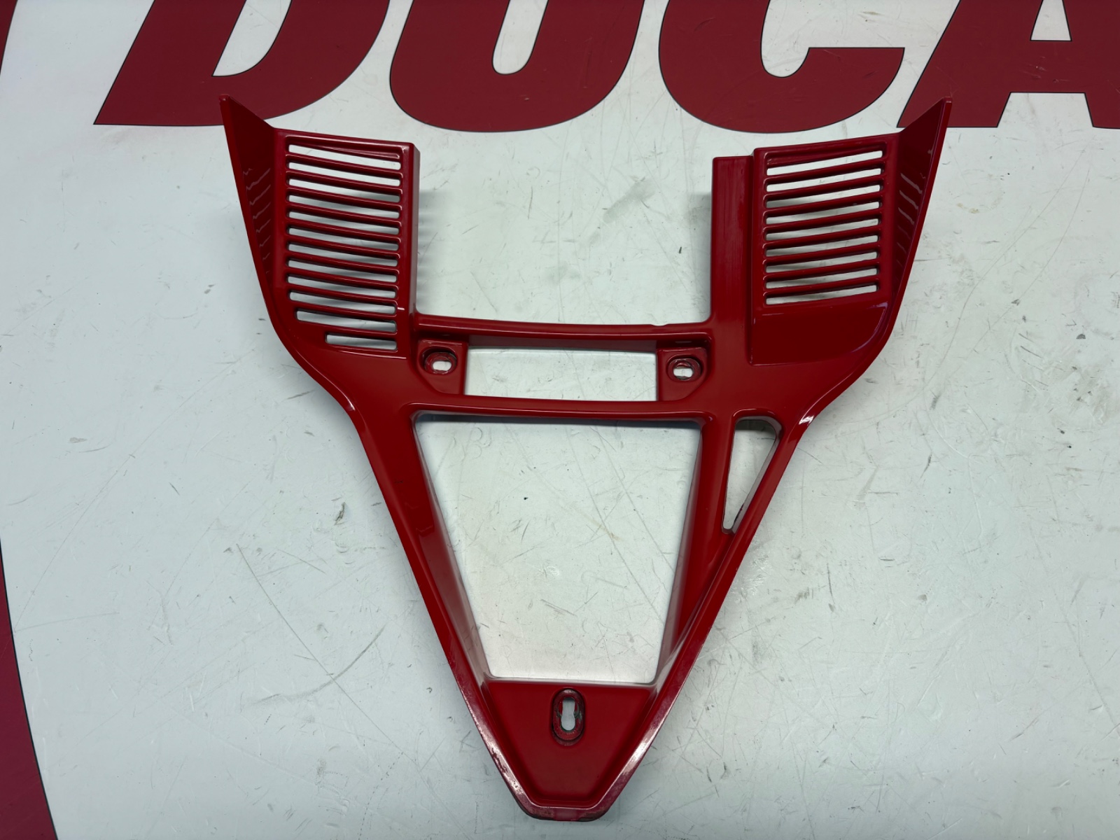 Ducati radiator v piece RED air manifold superbike 749 999 2005 2006 48410441CA