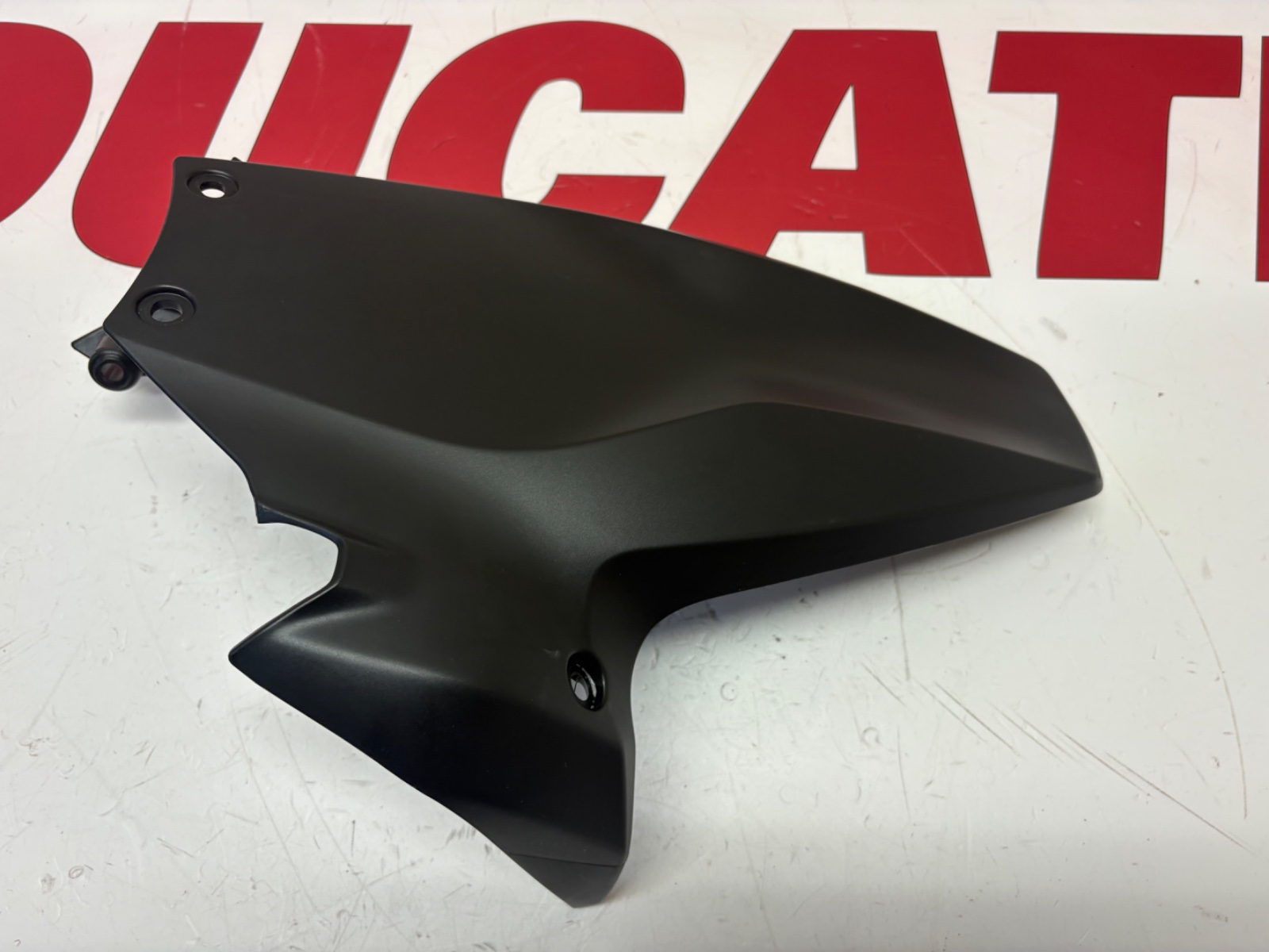 Ducati rear mudguard hugger 56510582A Panigale & Streetfighter V2 1299 1199 