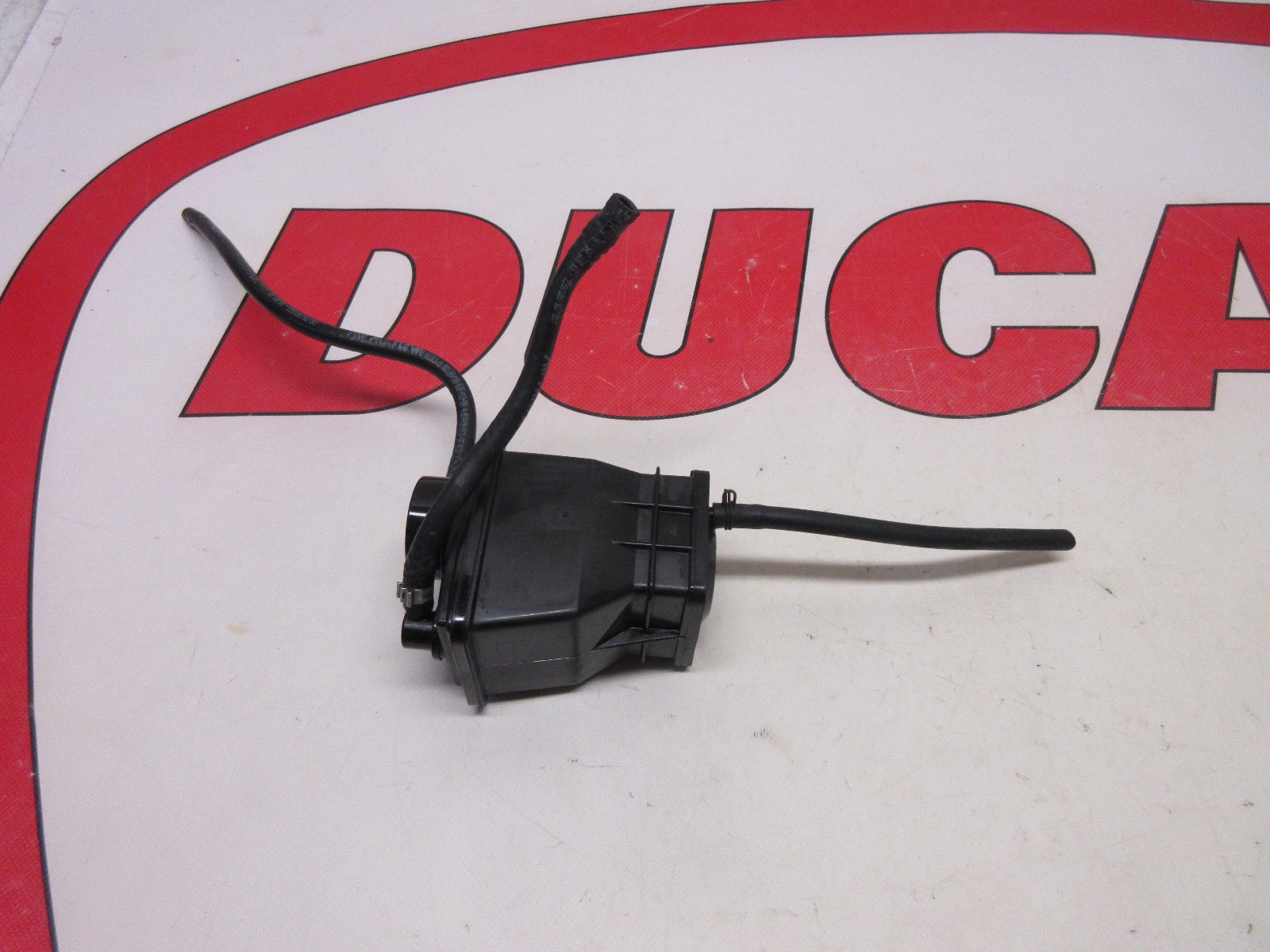 Ducati Panigale 899 959 1199 1299 Hypermotard 950 M 821 1200 canister 42640041B