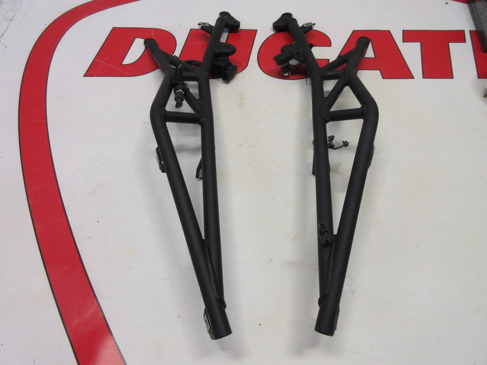 Ducati right & left rear frame subframe Multistrada 1200 S 47110141CA 47110201AA