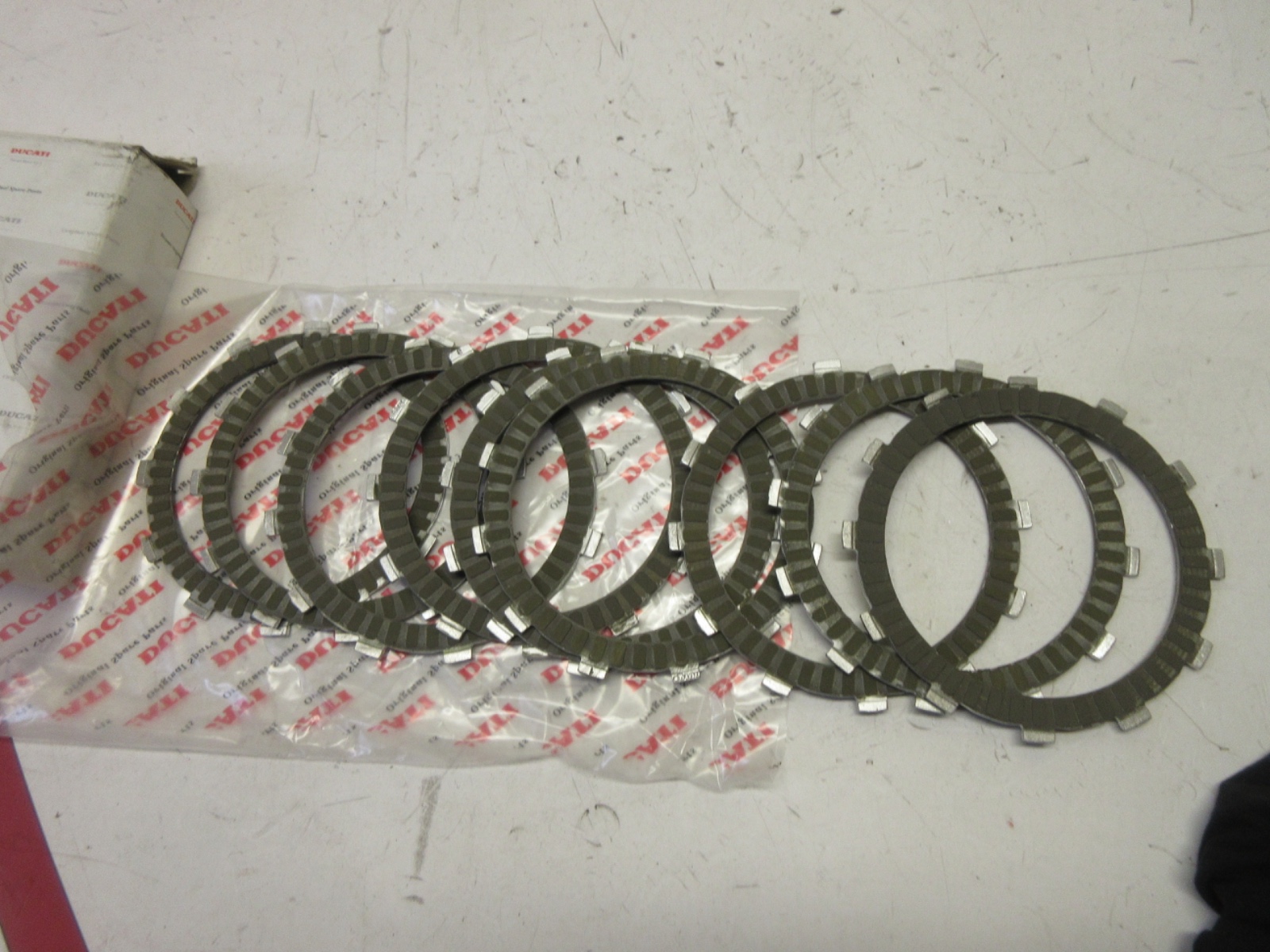 Ducati clutch aluminium friction plates set Monster 600 750 till 1998 19110212B
