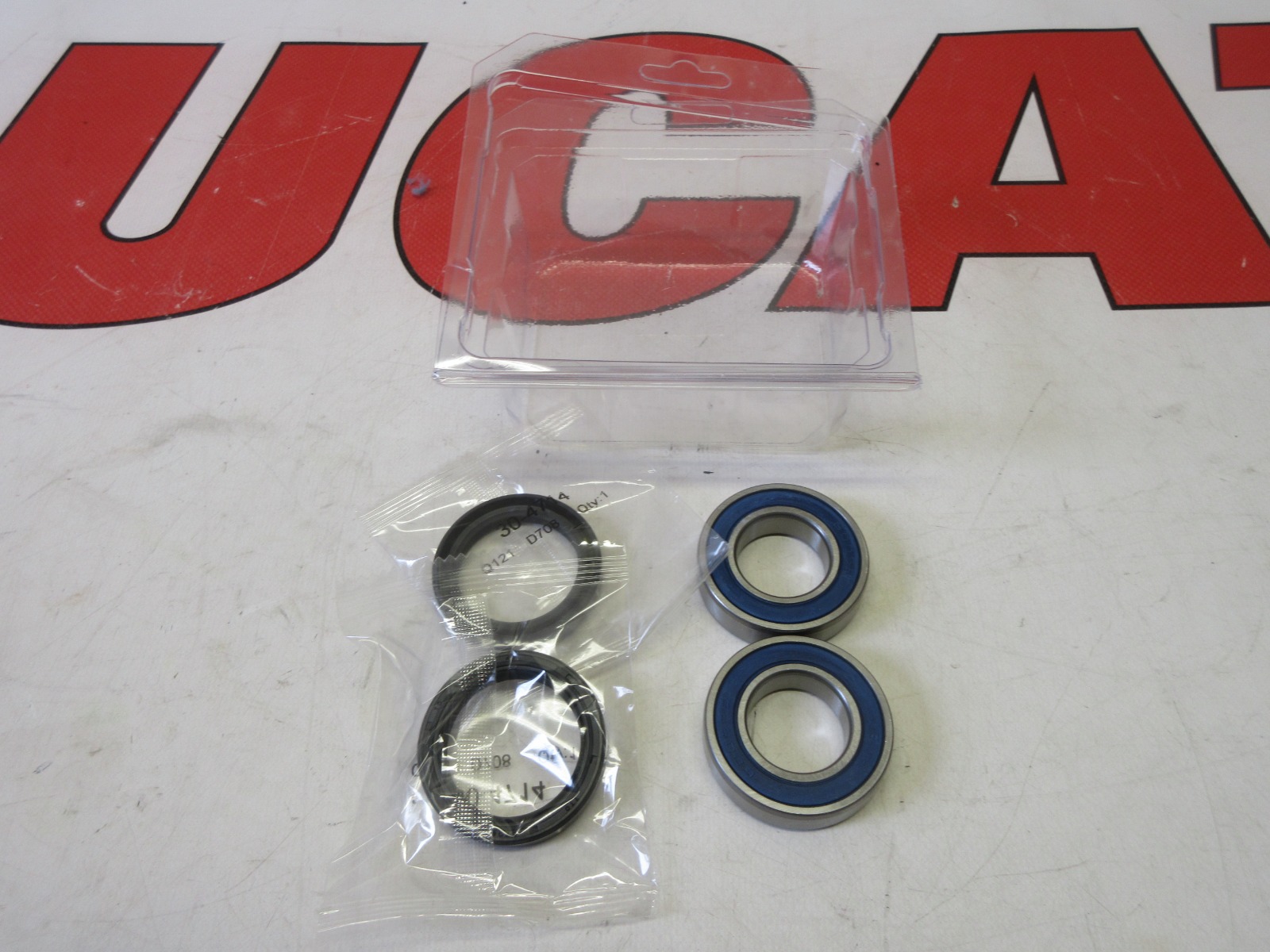Ducati front wheel bearing seal kit Multistrada Panigale Diavel 70250451A 70250621A