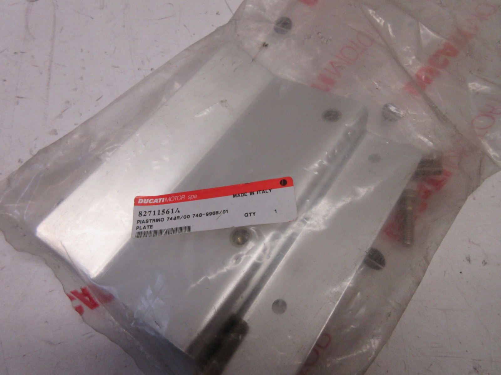 Ducati regulator rectifier mounting plate 748 916 996 82711561A