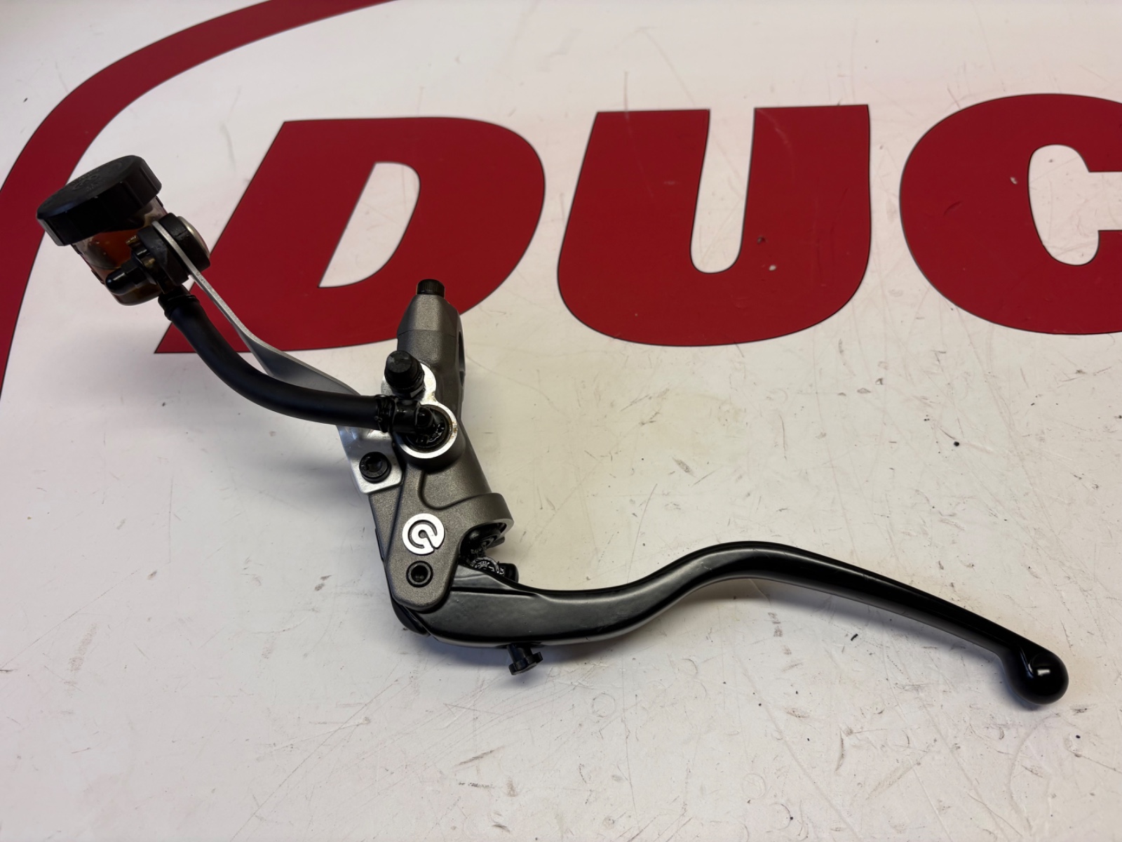 Ducati Clutch master cylinder Brembo pump & reservoir Panigale V2 V4 63040932AA