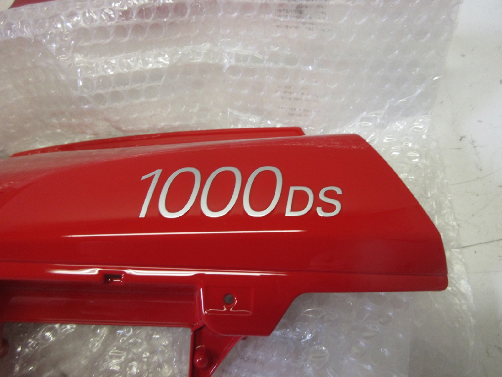 Ducati Multistrada 1000 DS Left upper fairing RED new 4801171AA