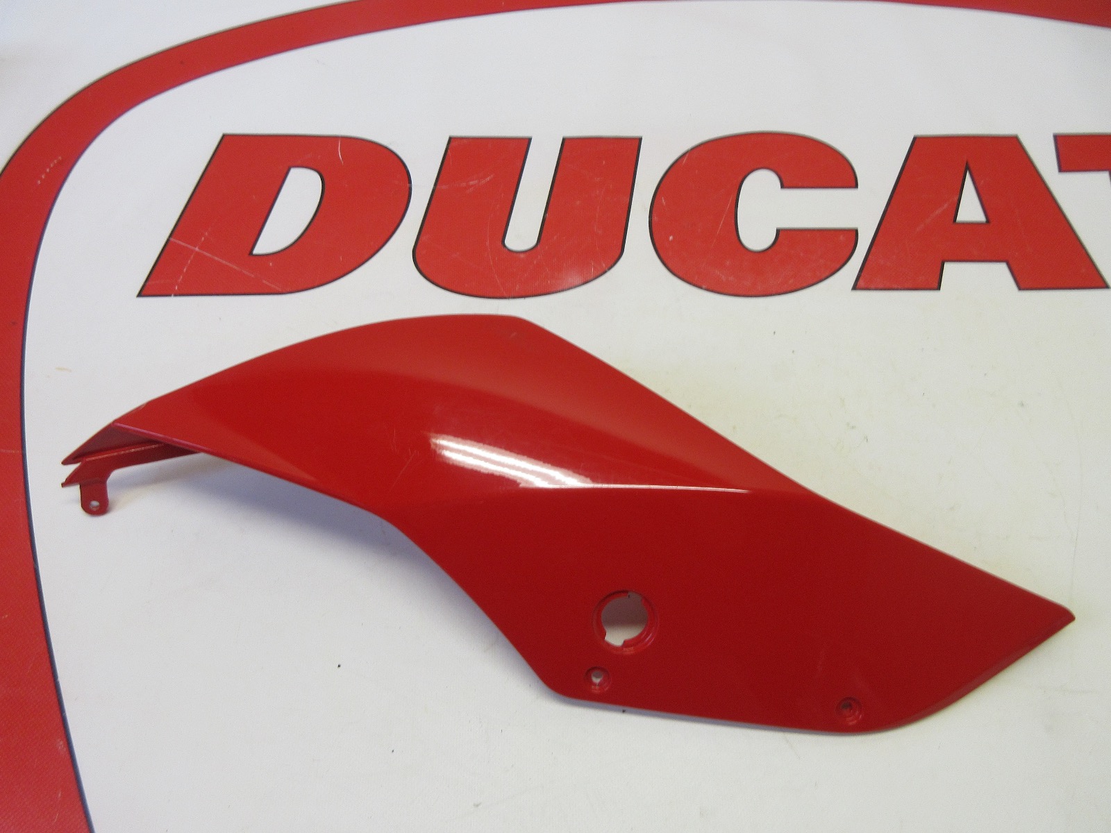 Ducati right hand rear seat fairing panel cover red 48211671AA 1199 1199S