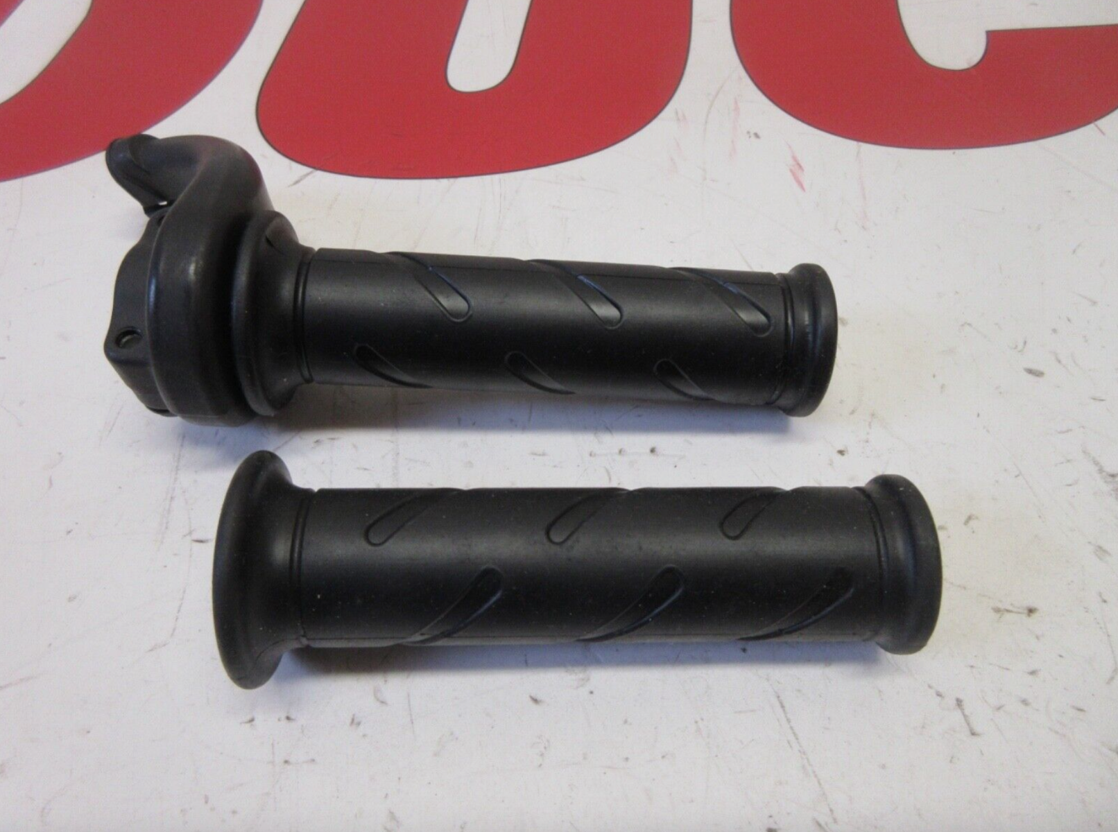 Ducati throttle control grip set 65420031A 998 ST2 ST3 ST4 SS 1000 800 Monster