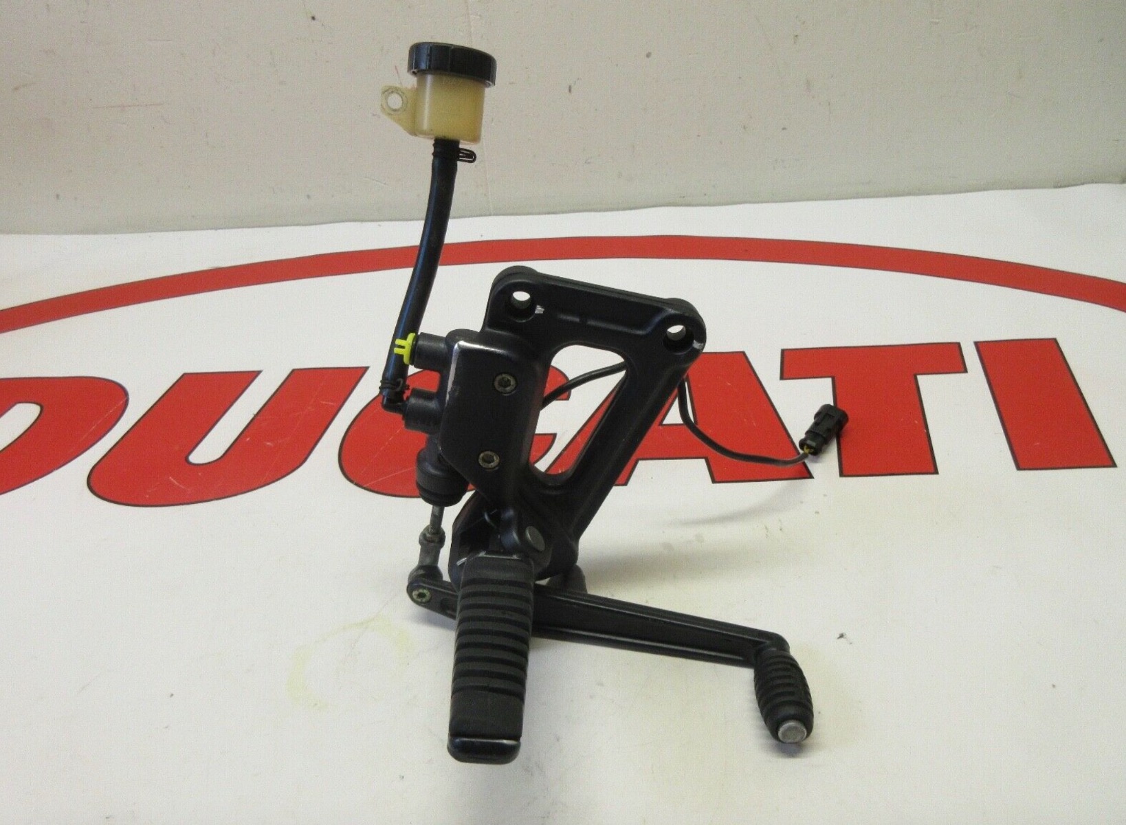 Ducati rear brake pedal & pump & hanger 888 851 & Supersport 750 900 037069555