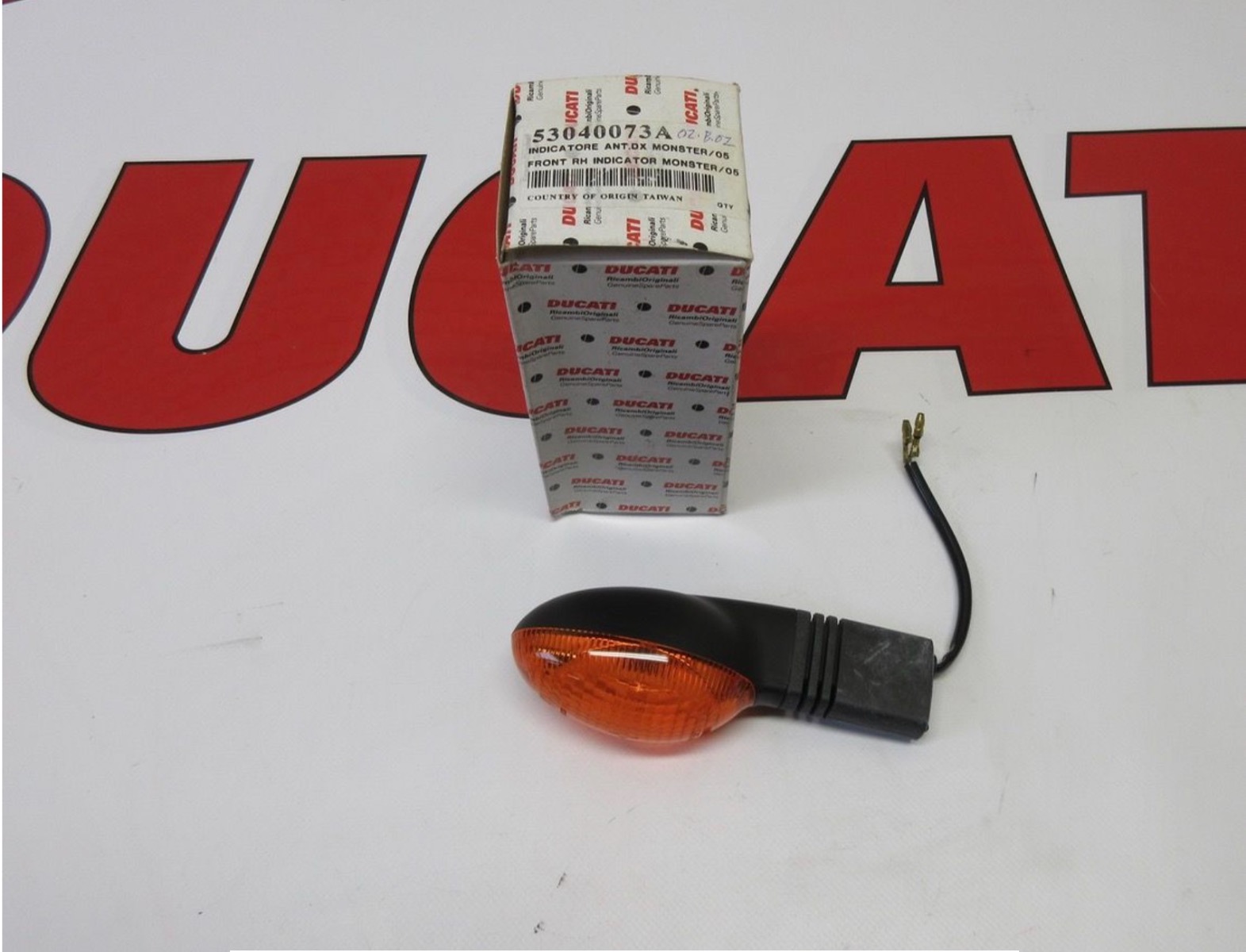 Ducati right hand front indicator Monster S2R S4R S4RS 620 695 1000 53040073A