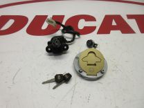 Ducati lockset keys fuel cap Supersport 750 900 59820151B